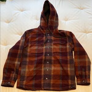 Prana: Asgard hooded flannel, L